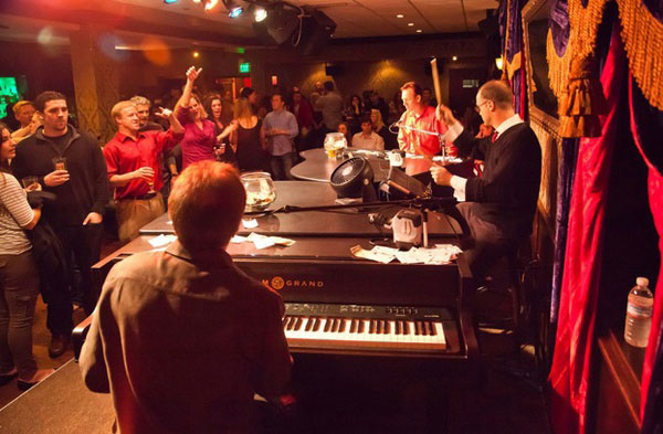 Marina Times - In the mood for a melody? Hit the City's last piano bars