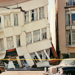 One of many Marina buildings left in ruins by the Loma Prieta Earthquake in 1989 (photo: Eve Fraser-Corp / Flickr)
