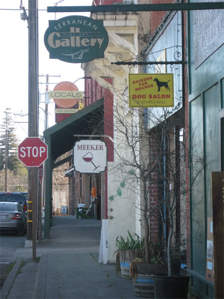 Stroll Geyserville Avenue (credit: Bo Links)