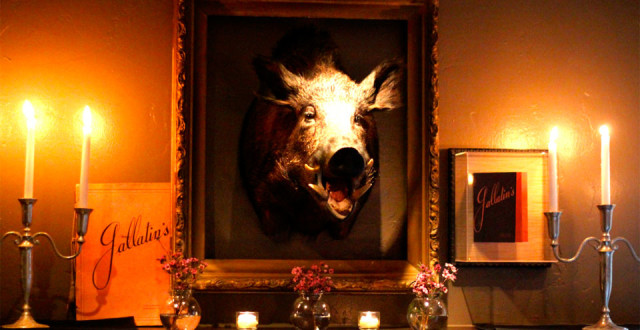 Old-school charm at Restaurant 1833 (photo: Garrick Ramirez)