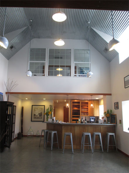 Discover Tin Barn’s tasting room (photo: Bo Links)