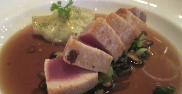 Luscious seared tombo tuna at Santé (photo: Bo Links)