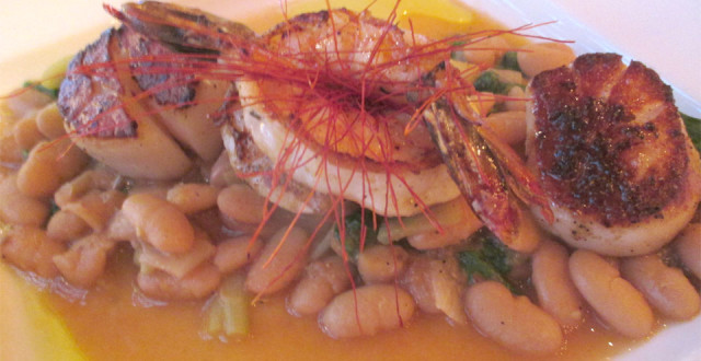 John Ash's pan seared scallops and prawns (Bo Links)