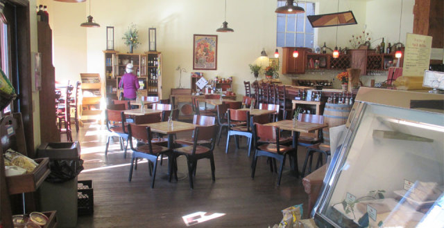 Amador Vintage Market offers a great wine country experience (Photos: Bo Links)