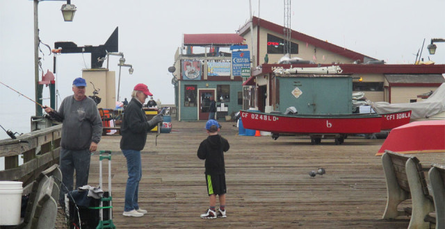 Capitola's busy Wharf (photo: Bo Links)