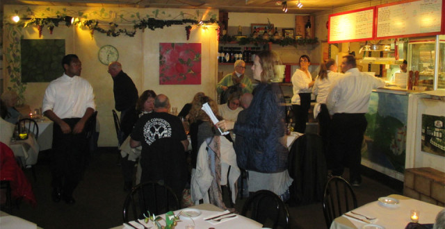 Diners enjoy a casual atmosphere at Cafe Citti (Bo Links)