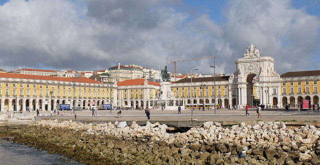 The beautiful Praca do Comercio. (Photo: Bo Links)