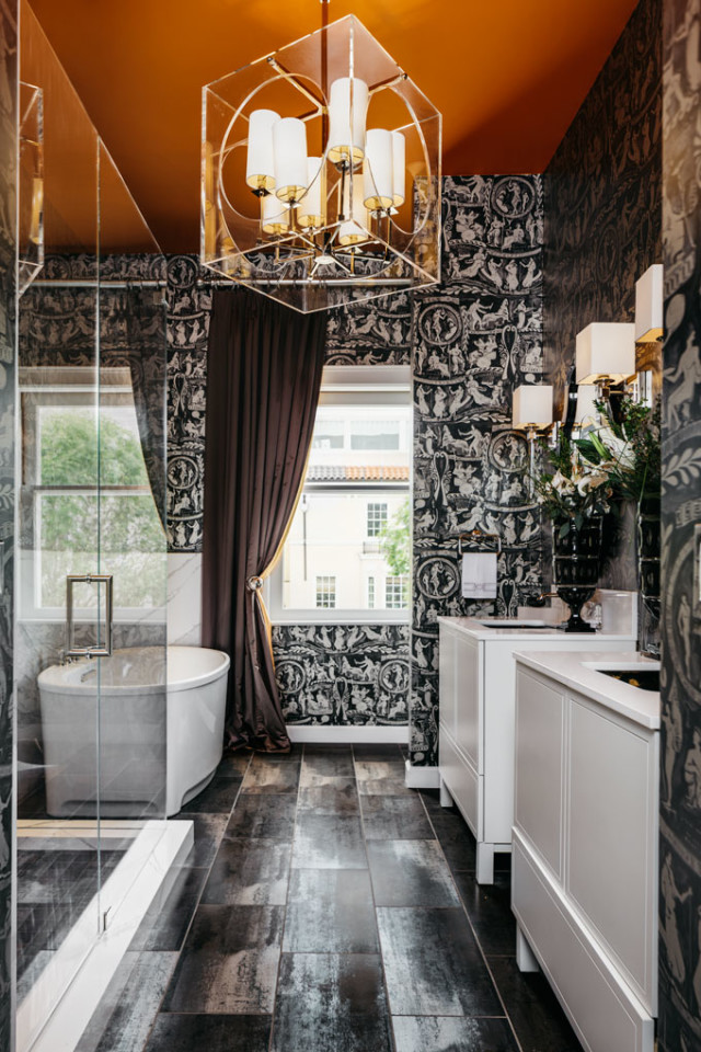 Molie Malone’s guest bath with fixtures and faucets by Kohler. Photo: Christopher Stark Photography