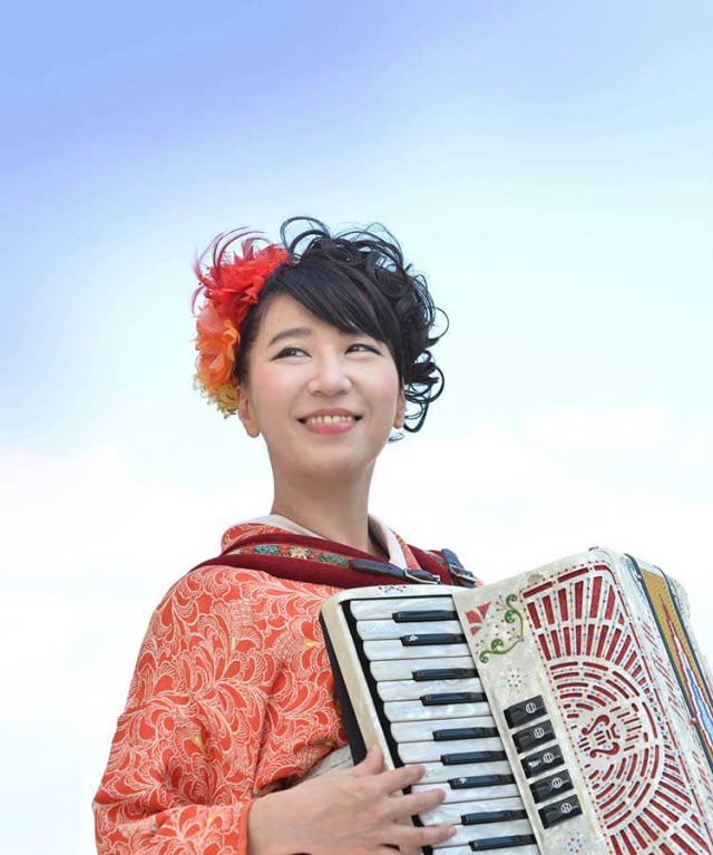Japanese accordionist Aco Tomine will perform her original compositions and Japanese folk music on Saturday, May 25. Photo courtesy of San Francisco International Arts Festival