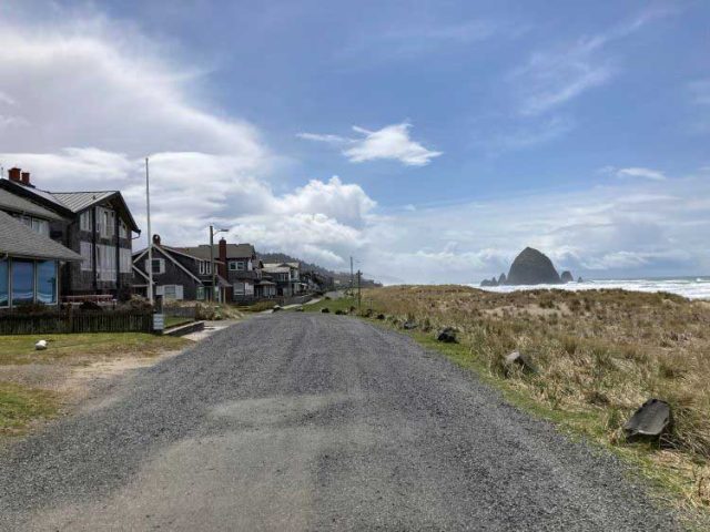 Beachfront-in-Cannon-Beach, Photo by Bo Links